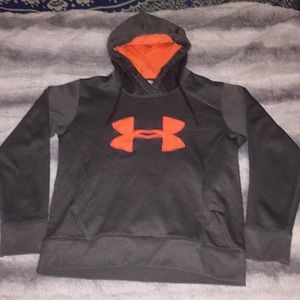 Underarmour sweatshirt